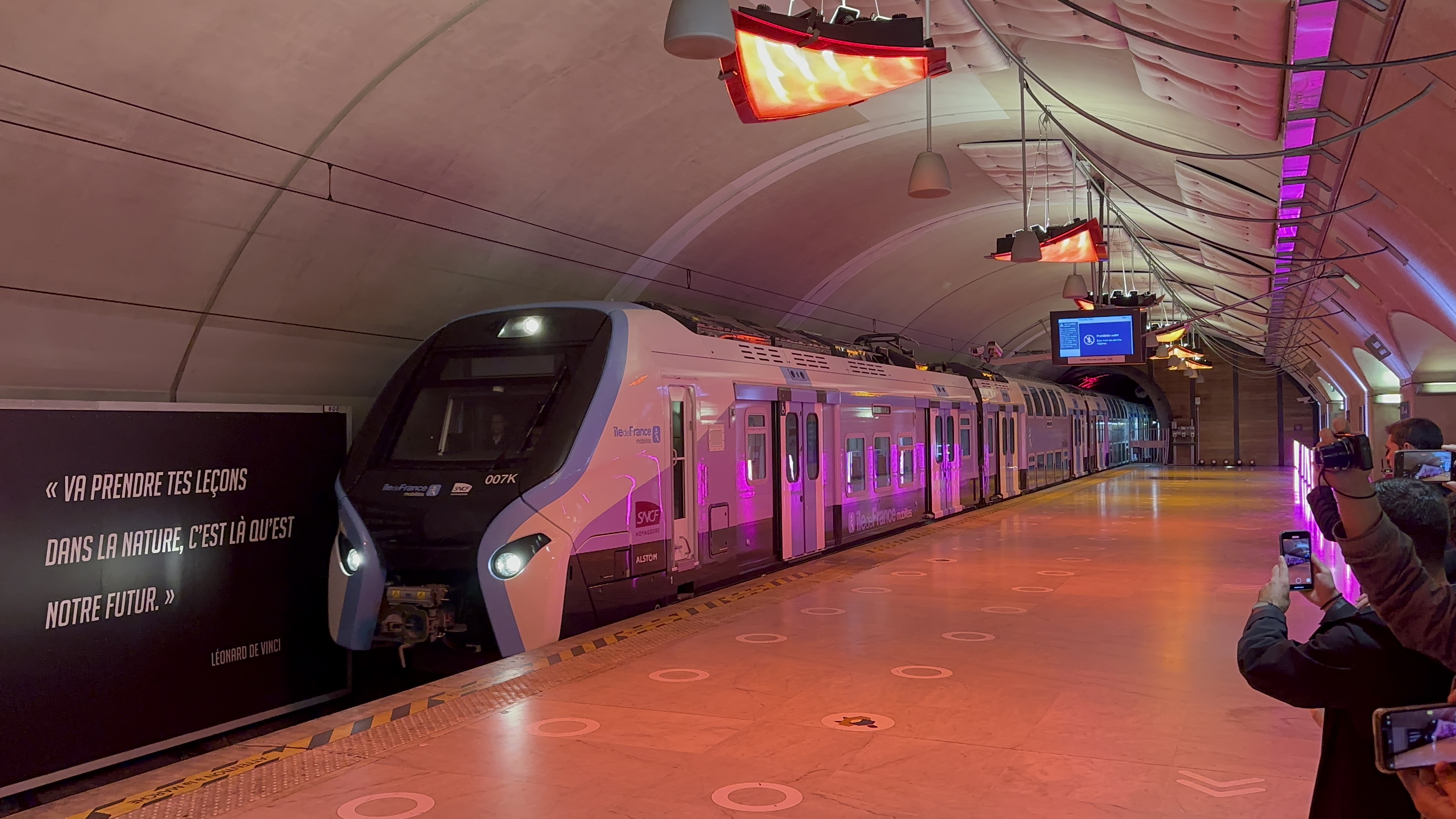 Île-de-France Mobilités, SNCF Voyageurs Et Alstom Inaugurent Le RER NG ...